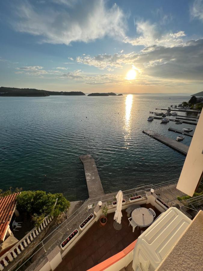 Apartments Villa Emilija ซูเปทาร์สกา ดรากา ภายนอก รูปภาพ